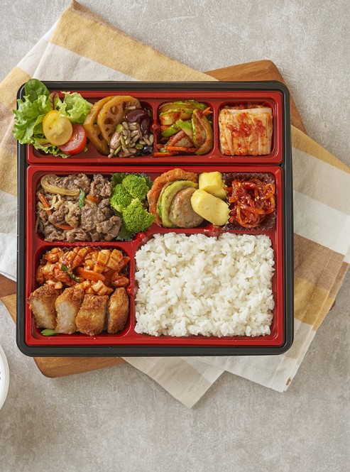소불고기 오징어볶음 돈까스 도시락